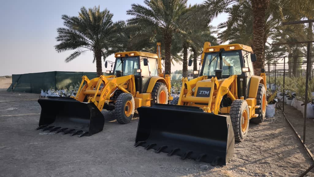 خرید دو دستگاه بیلبکهو جدید؛ گامی مهم در مسیر احداث باغ های میوه نسل جدید در ایران