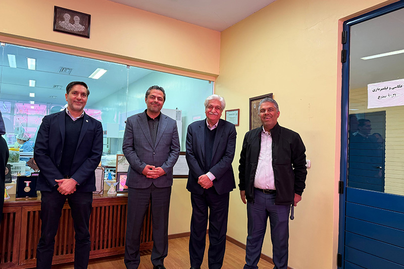 بازدید مدیران ارشد باغ بازار از خطوط تولید نهالهای دانشبنیان شرکت کشت و صنعت رعنا