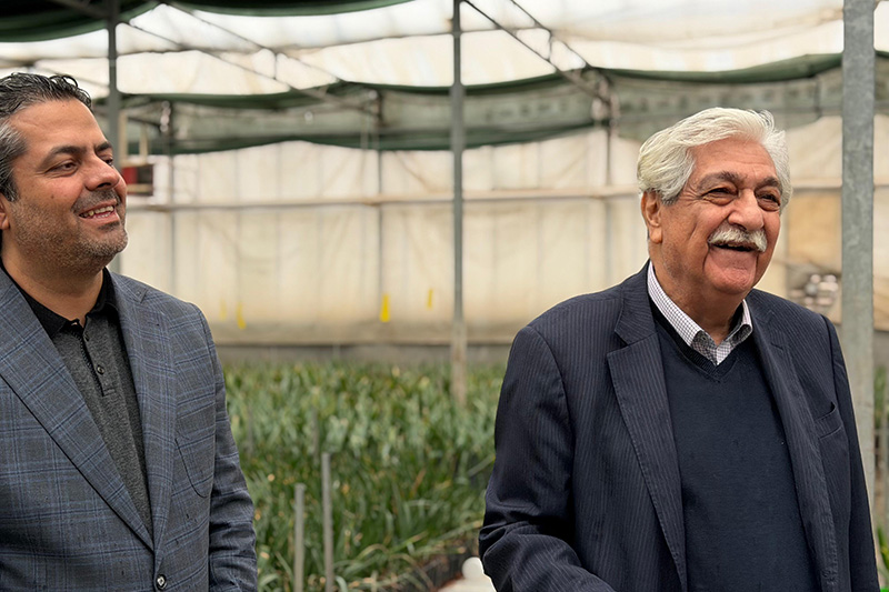 بازدید مدیران ارشد باغ بازار از خطوط تولید نهال‌های دانش‌بنیان شرکت کشت و صنعت رعنا